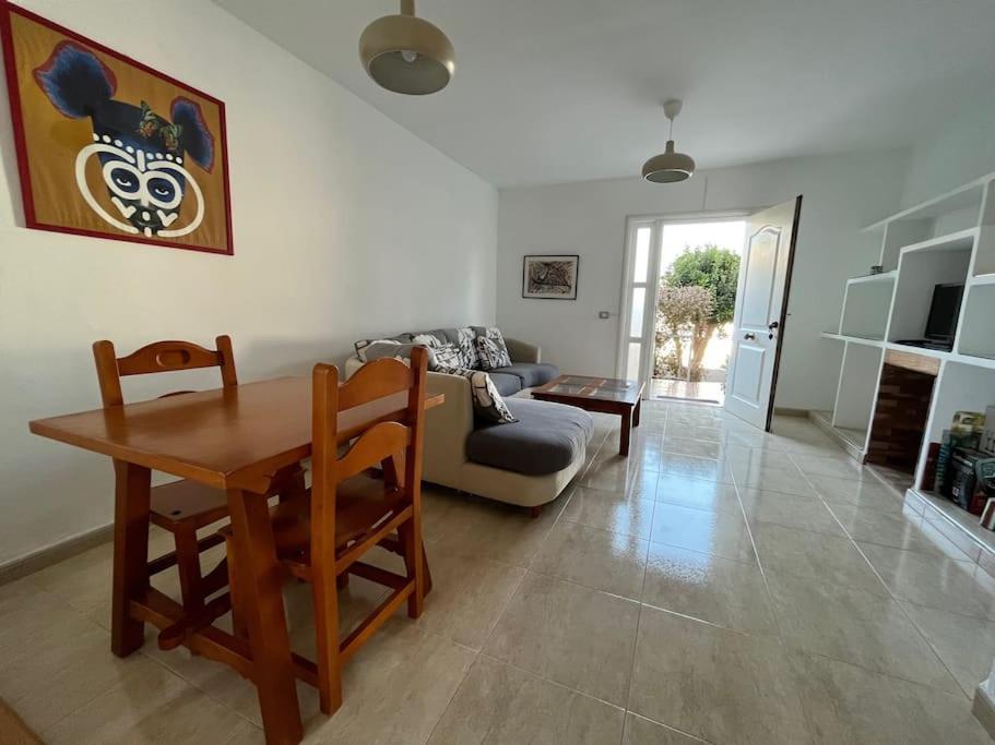 Playa Chica Apt With Terrace 100 M From The Sea Puerto del Carmen  Exteriér fotografie